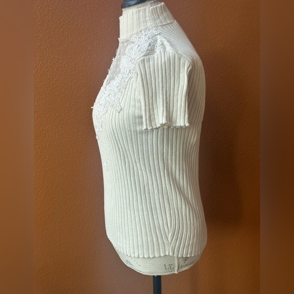 *Vintage* Terrie Bulkin Cream Short Sleeve Mock Neck Top With Lace Small EUC! - Picture 5 of 9